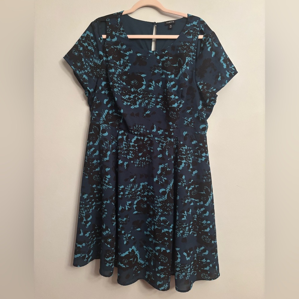 Torrid Floral Dress - size 18